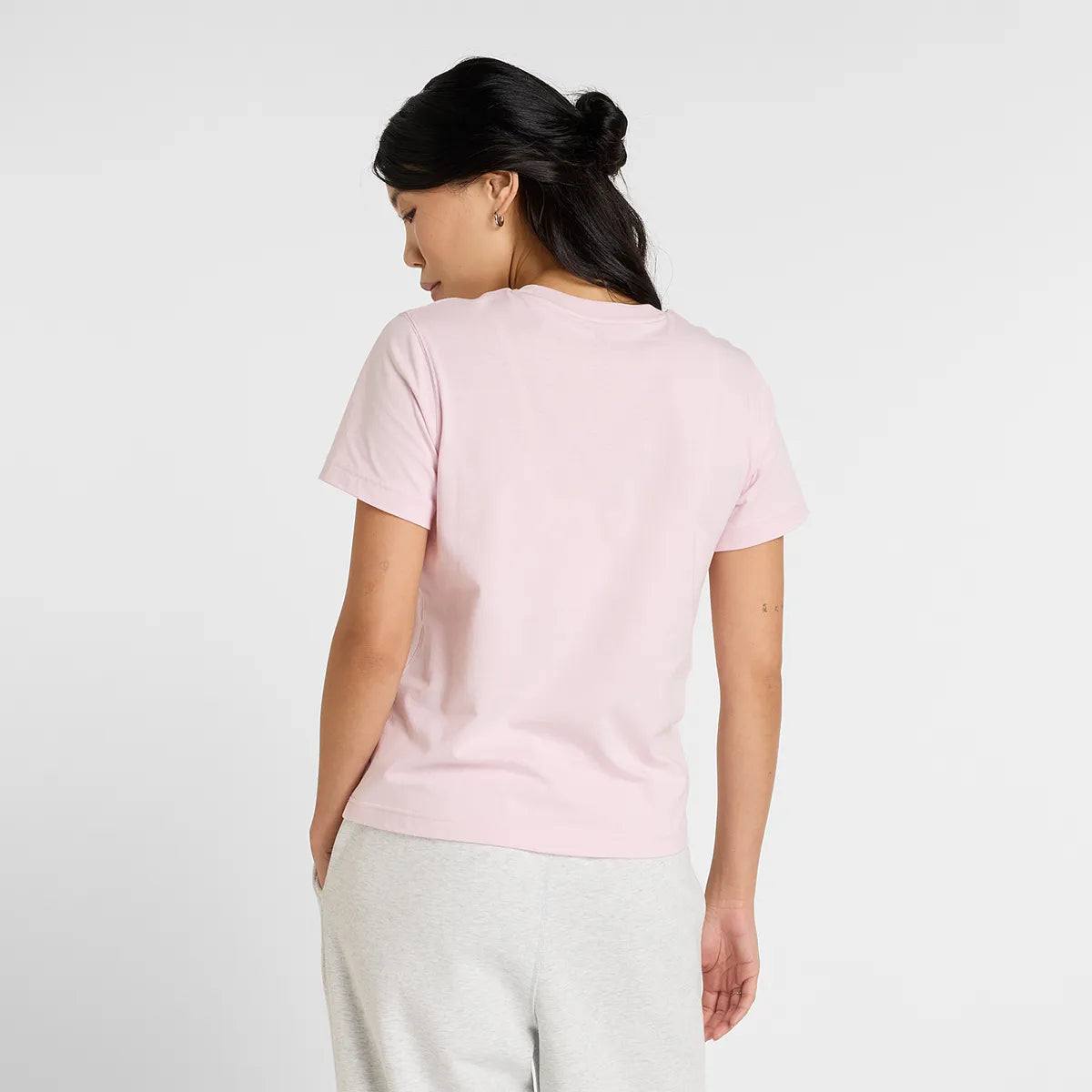 T-Shirt New Balance Dames Essentials Jersey Logo