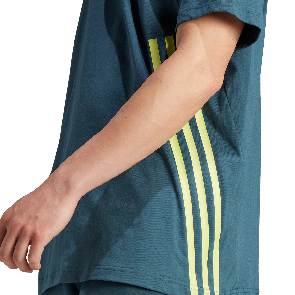 Adidas t shop shirts 3 stripe